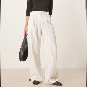 NWT Abercrombie & Fitch Ultra High Rise Wide Leg Trouser Pant White Women 28 6